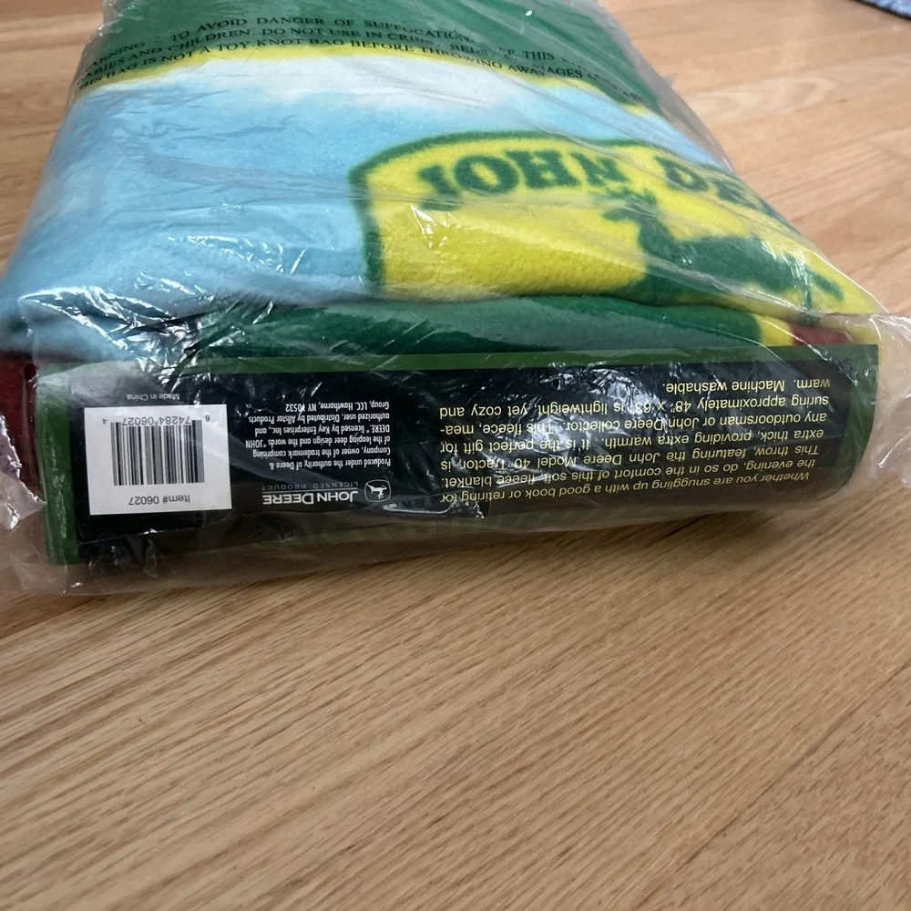 Vintage John Deere Fleece Throw Blanket 49x70 Tractor Model 40 Farming